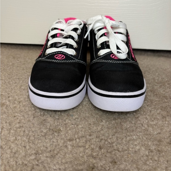 Heelys Black and Pink Roller Sneaks- Like New - Picture 4 of 10